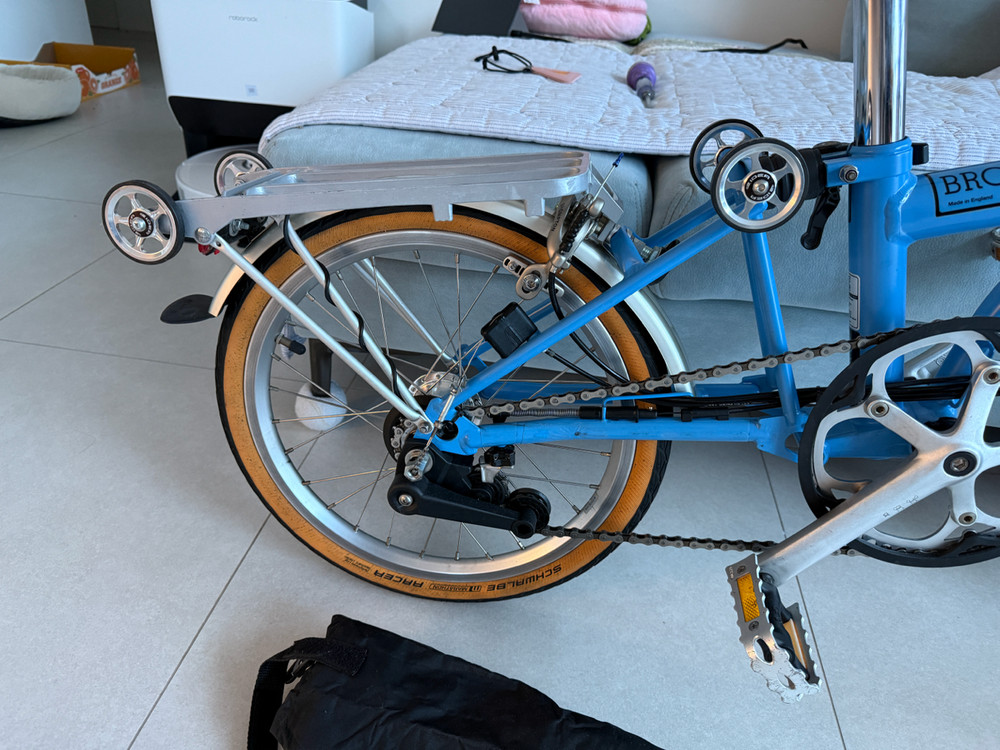 브롬톤 라군블루 색상 M6R--1