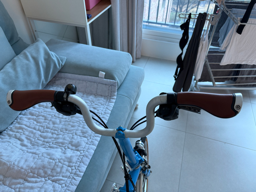 브롬톤 라군블루 색상 M6R--3