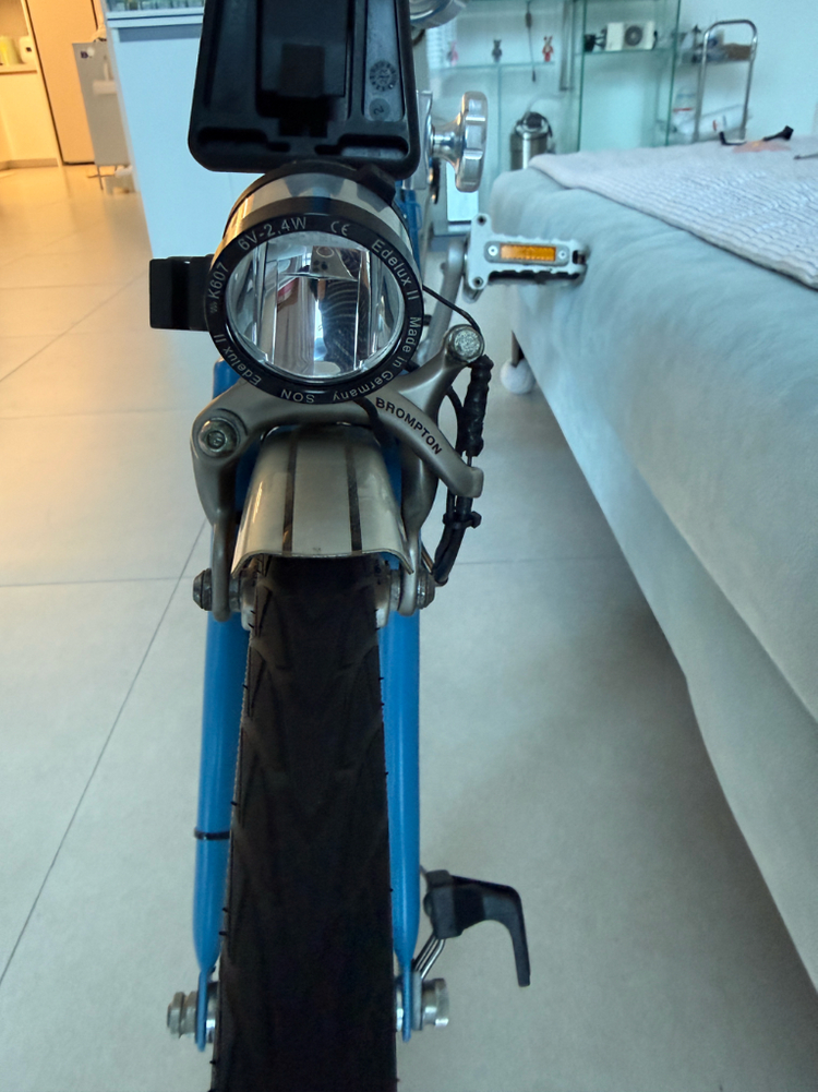 브롬톤 라군블루 색상 M6R--4