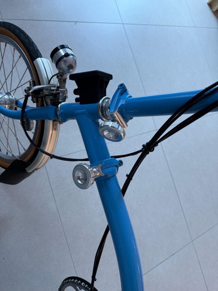 브롬톤 라군블루 색상 M6R--6