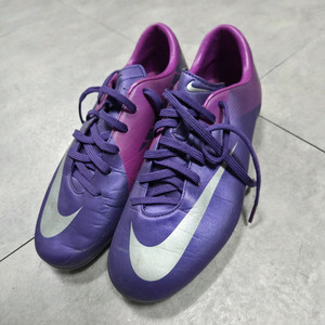 나이키 머큐리얼 빅토리 11 축구화 255 이미지