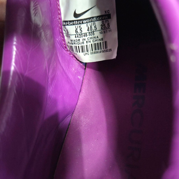 나이키 머큐리얼 빅토리 11 축구화 255 이미지