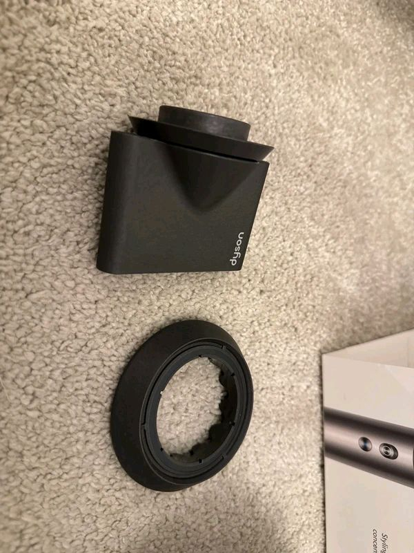 다이슨 플라이어웨이 스무더 슈퍼소닉 드라이기--1