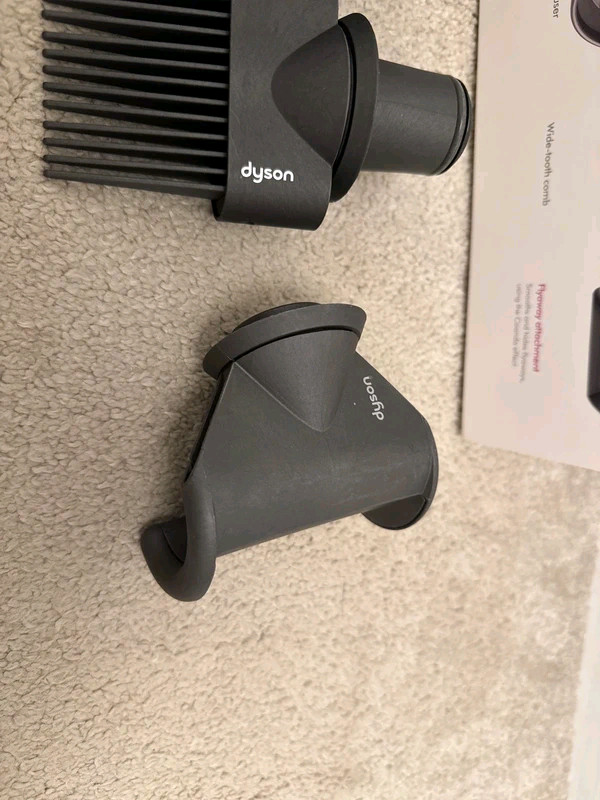 다이슨 플라이어웨이 스무더 슈퍼소닉 드라이기--4