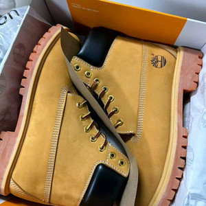 팀버랜드 프리미엄 6인치 워터프루프 부츠 위트 누벅 270MM