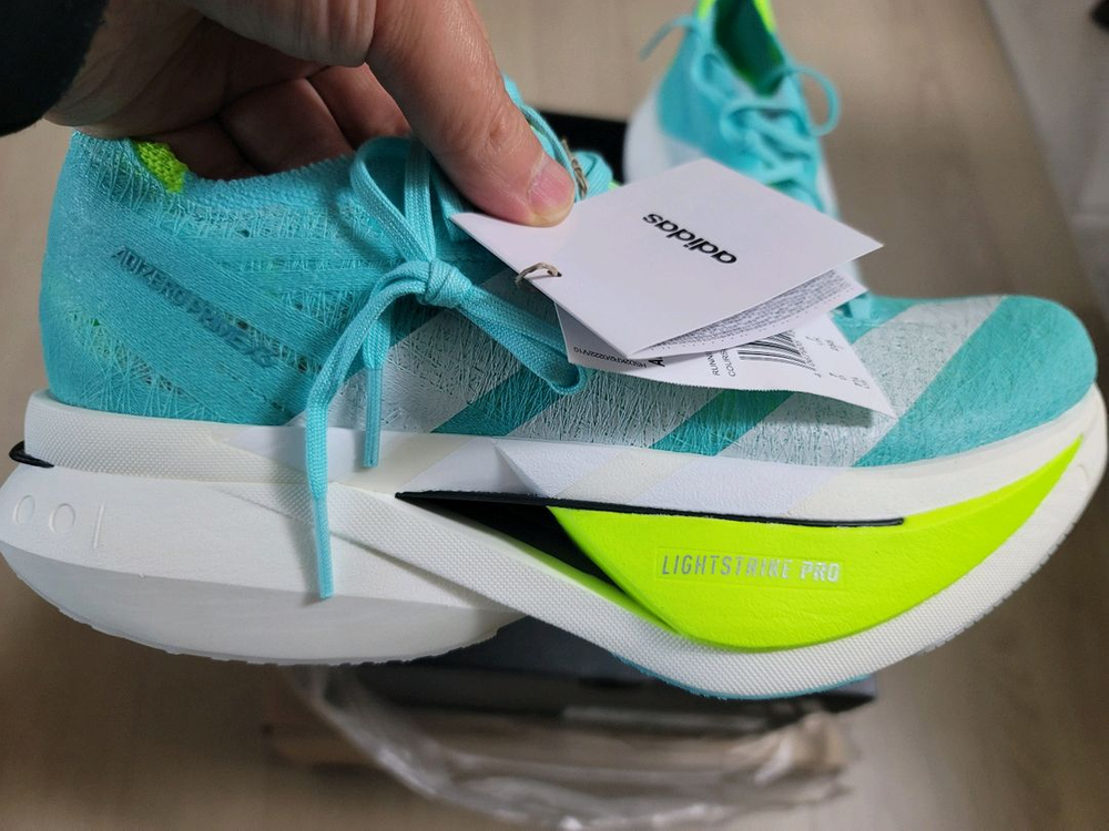 아디제로 프리임 X3 스트렁 255사이즈--2