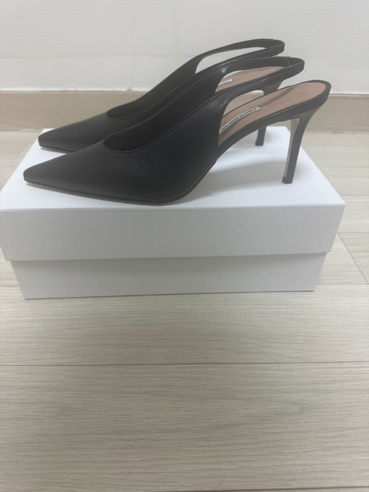 식스앤어하프 블랙 슬링백 힐 미나 싸게 판매해요~ 이미지