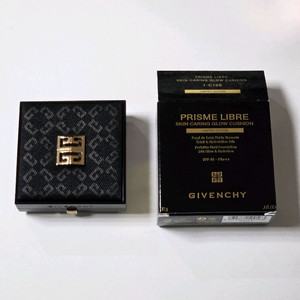 지방시 프리즘 리브로 스킨 케이링 글로우 쿠션 1-C105 5D01