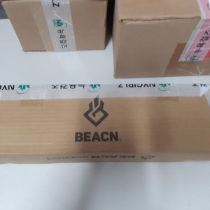 비콘 마이크 스탠드 화이트(BEACN MIC STAND WHITE) 이미지