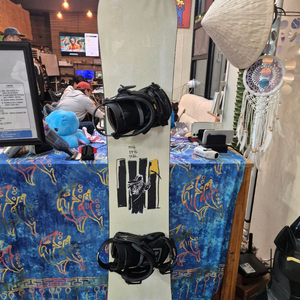 25/26 나이트로 T1 스노우보드 데크 152 이미지