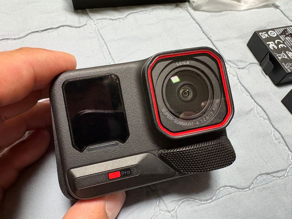 인스타360 에이스프로2, 마이크어댑터, 삼각대마운트3개, 배터리2개, 삼성 512 sd--2