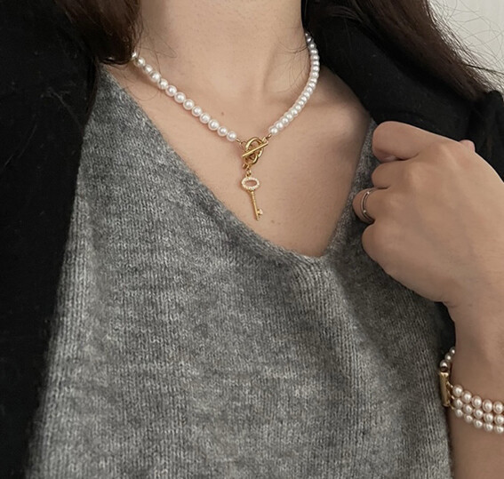 펄리글로우 실버925(14k골드 도금) 크리스탈 열쇠 키 팬던트(새제품)--1