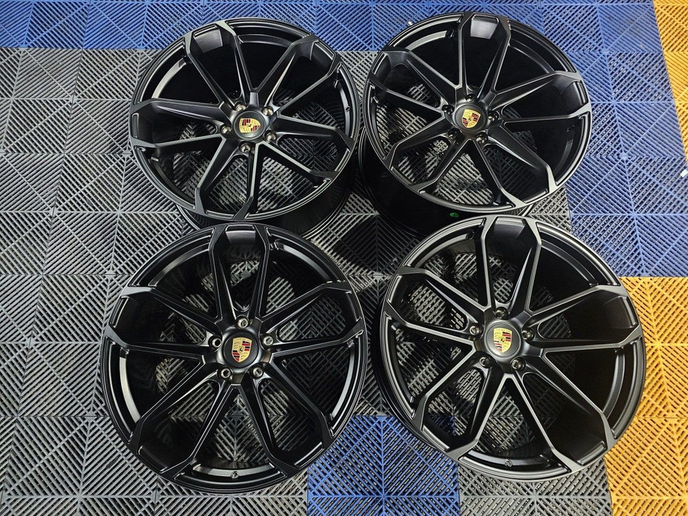 포르쉐 카이엔 958 터보 신형 스타일 22인치 신품휠--1