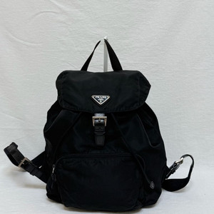 정품 프라다 포코노 나일론 원포켓 블랙 백팩 미디움