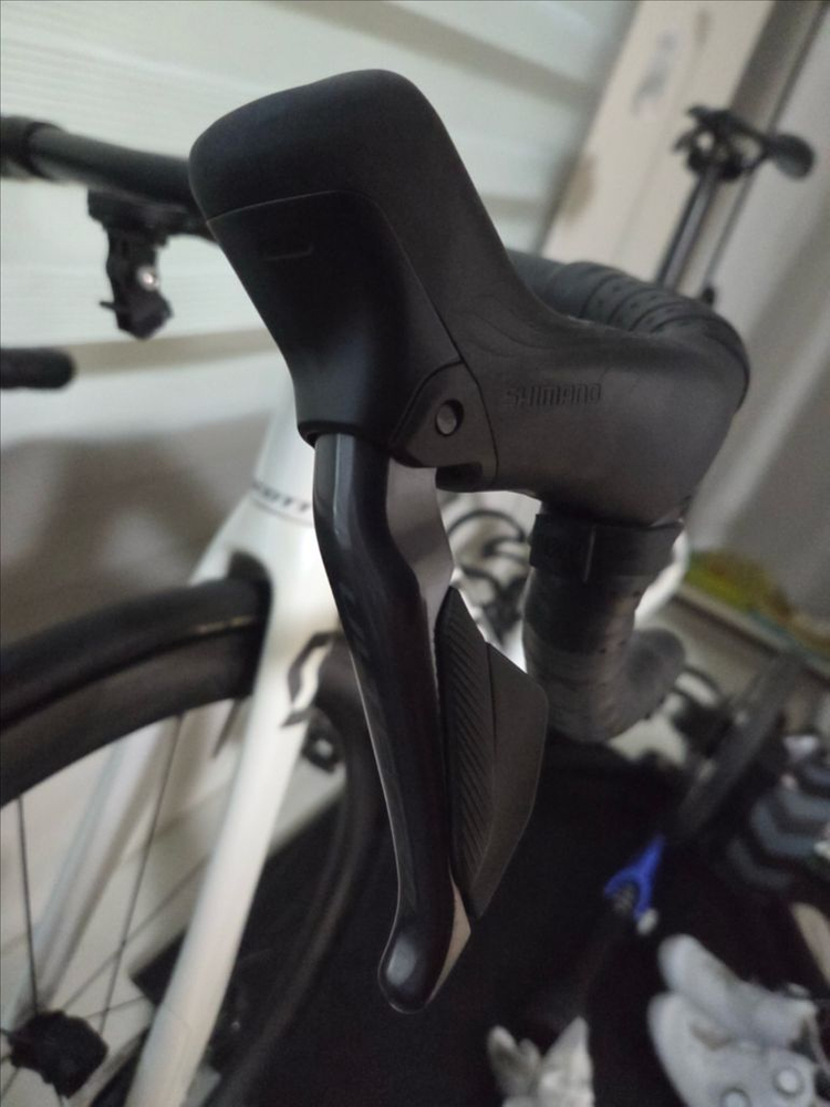 울테그라 로드바이크 이미지