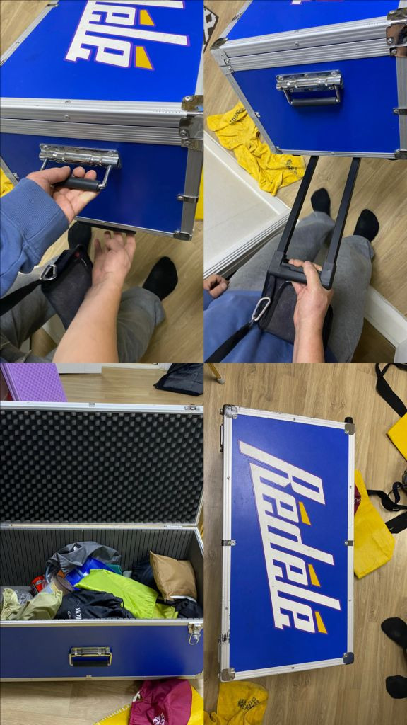 캠핑용품 일괄(텐트2개+윈드스크린타프+자충매트등등)--8