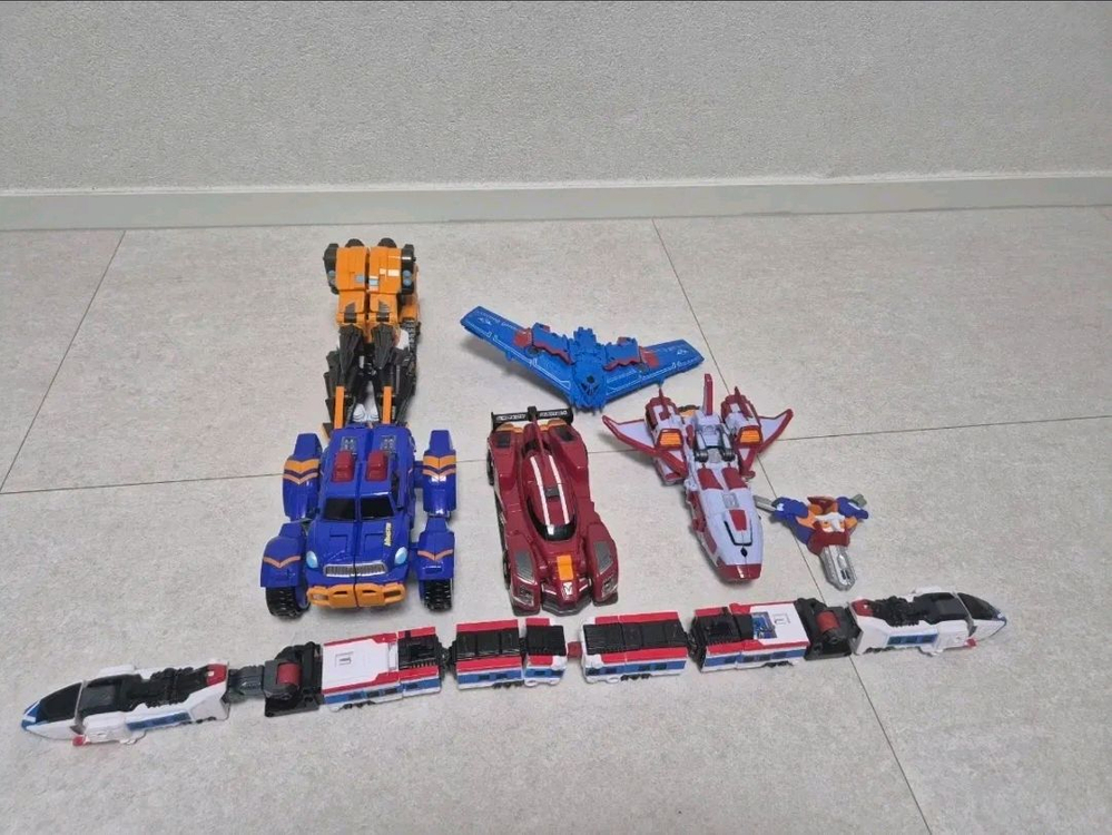 또봇V 6단합체 우주최강 마스터V--4