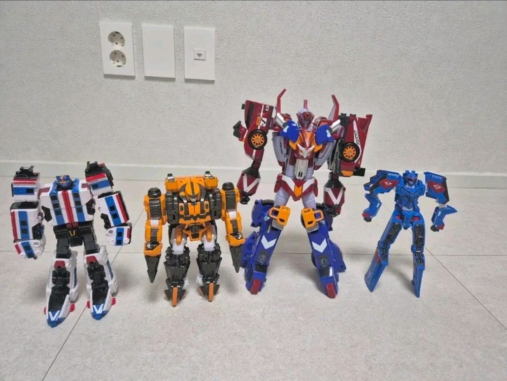 또봇V 6단합체 우주최강 마스터V--6