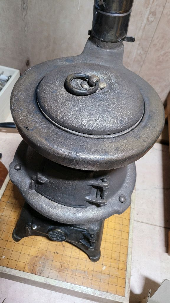 황동 주물난로 이미지