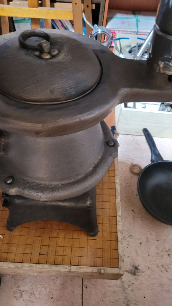 황동 주물난로 이미지