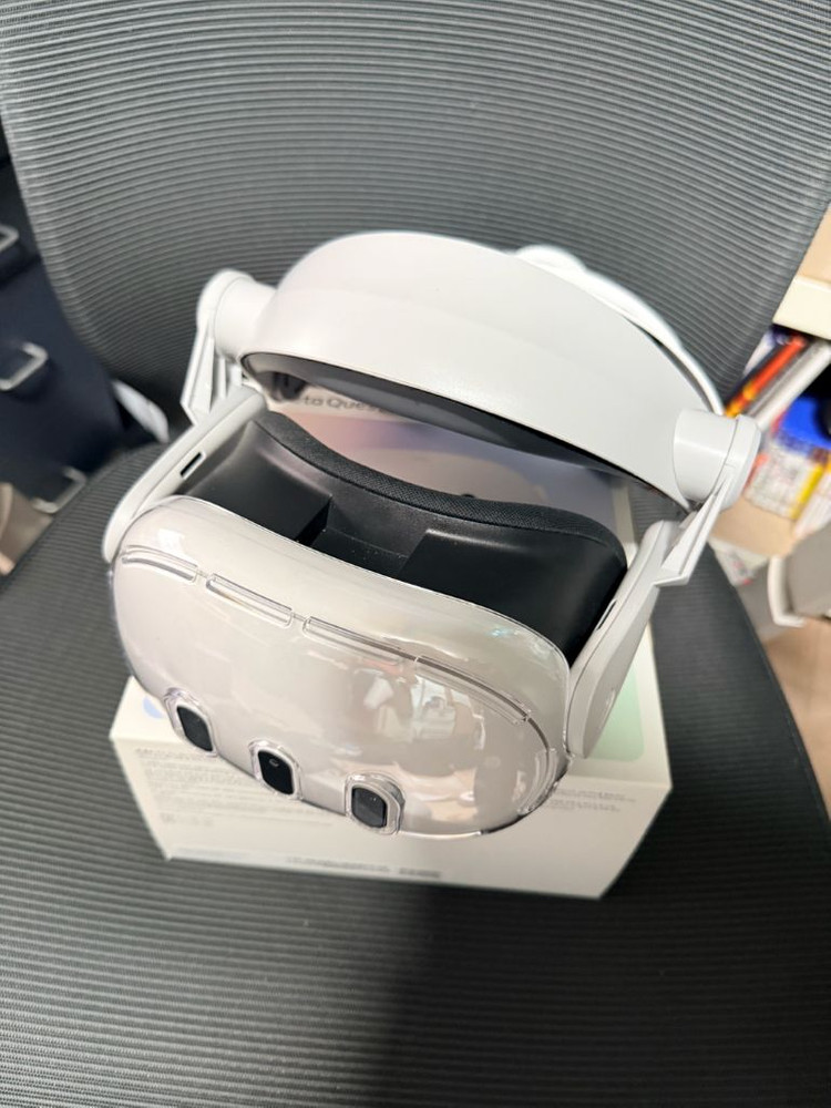 메타 퀘스트3 512gb VR + 헤드 스트랩 + 투명케이스 등--4