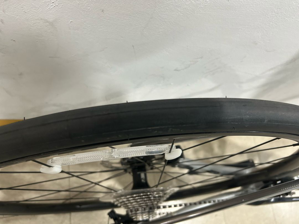 트렉 에몬다 sl5 카본 로드 23년식 미주행 신품 판매합니다. 이미지