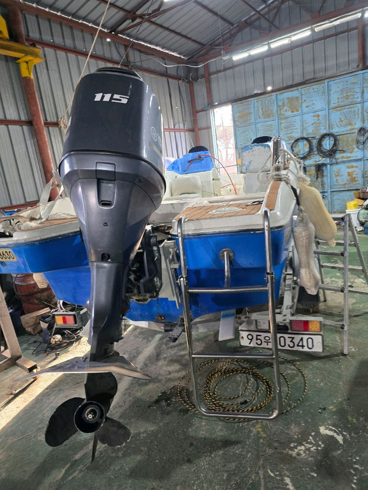 SRV21 피트 낚시보트 팝니다 이미지