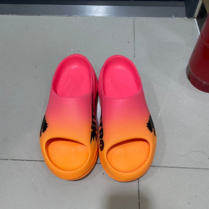 (가격내림)푸마 나이트로 캣 액티브 리커버리 슬리퍼