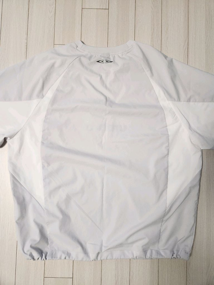 새상품급)엄브로 더블컷 긴팔 피스테 그레이(UQ221SWT53)사이즈110 xxl에눌문의 사절한번입고 세탁 후 보관--8