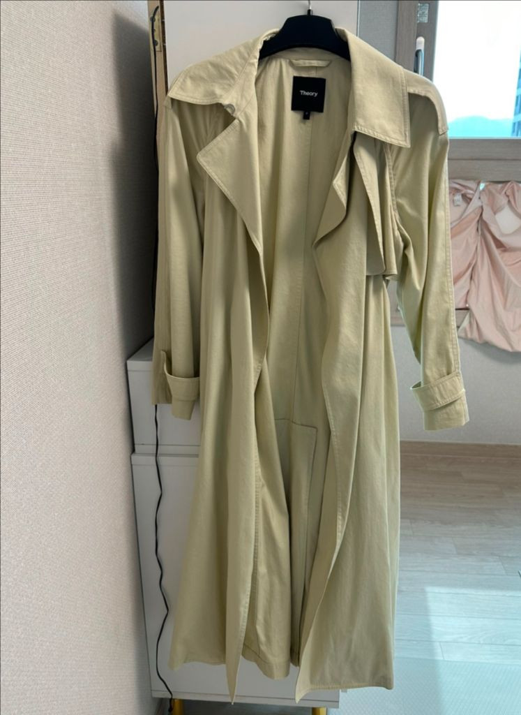 띠어리(Theory) 트렌치코트(P)--1