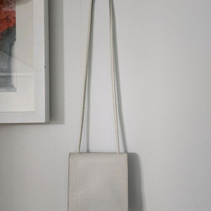 구호 가방 소가죽 크로스백