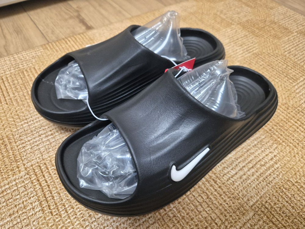 [미사용] 나이키 리엑트 슬리퍼 235,265--2