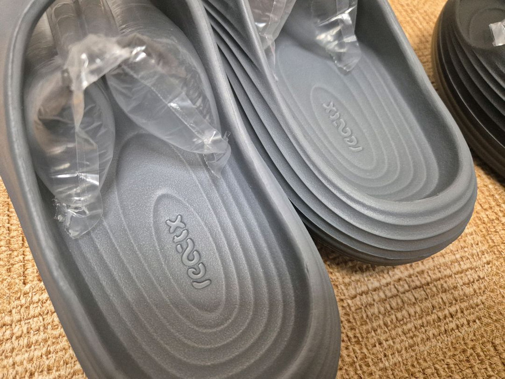 [미사용] 나이키 리엑트 슬리퍼 235,265--5