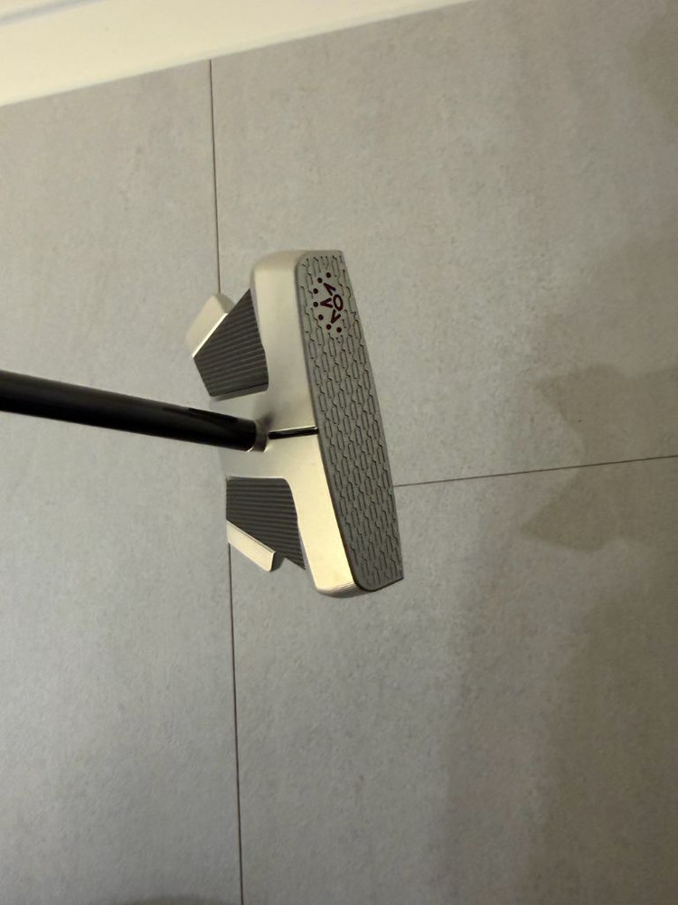 스카티카메론 팬텀11R OC 34인치 퍼터 판매합니다 이미지