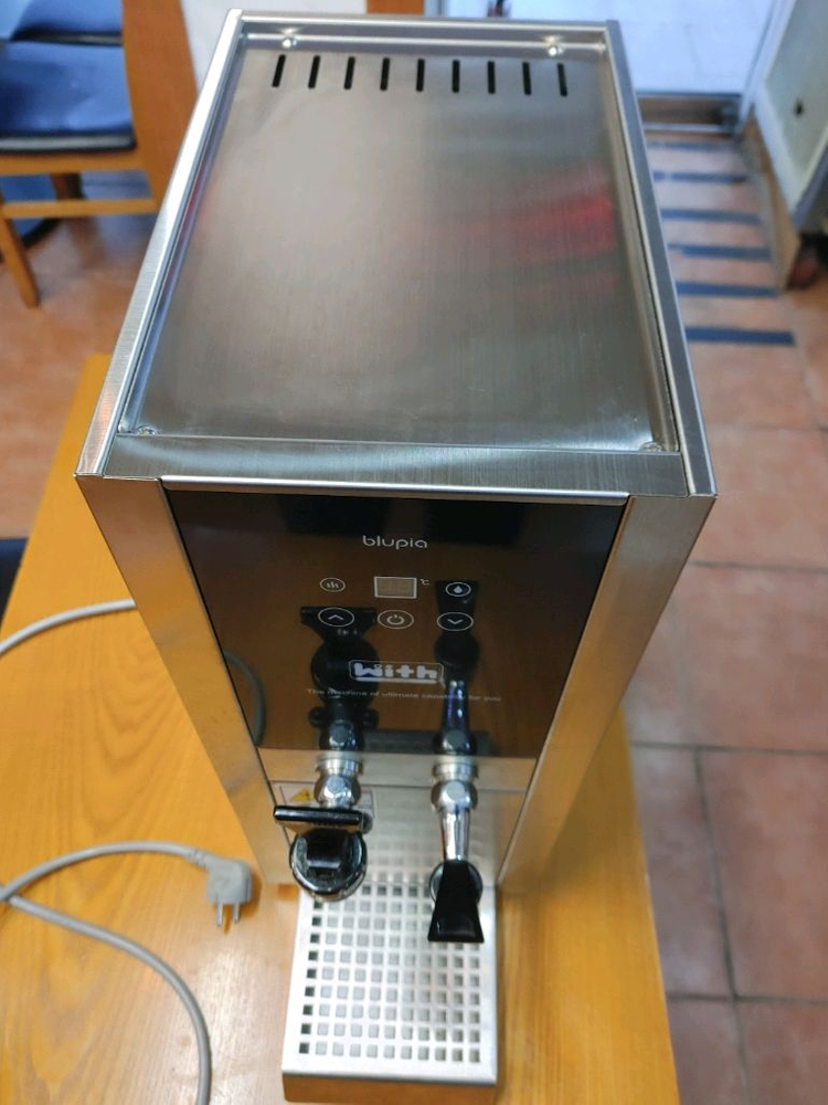 업소용 온수기 + 정수기 팝니다. 이미지