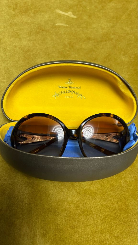 비비안웨스트우드 선글라스--4