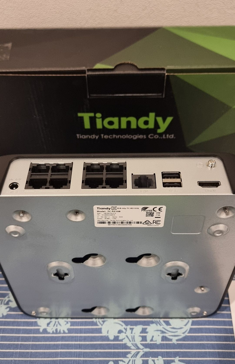 FHD IP CCTV 8대 + 8채널 NVR 풀세트--5