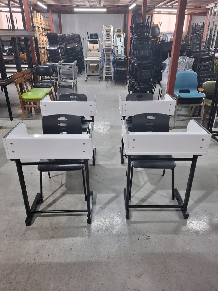 183번 가꿈책걸상 랩책상 칸막이 랩실책상 학원책상 의자 자습실 중고 독서실책상 이미지