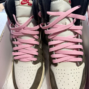 나이키 에어 조던 1 x 트래비스 스캇 레트로 하이 OG SP 모카