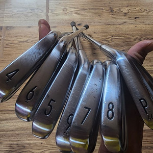 타이틀리스트 t100 그립양호 4-p 다이나믹골드 s200 이미지