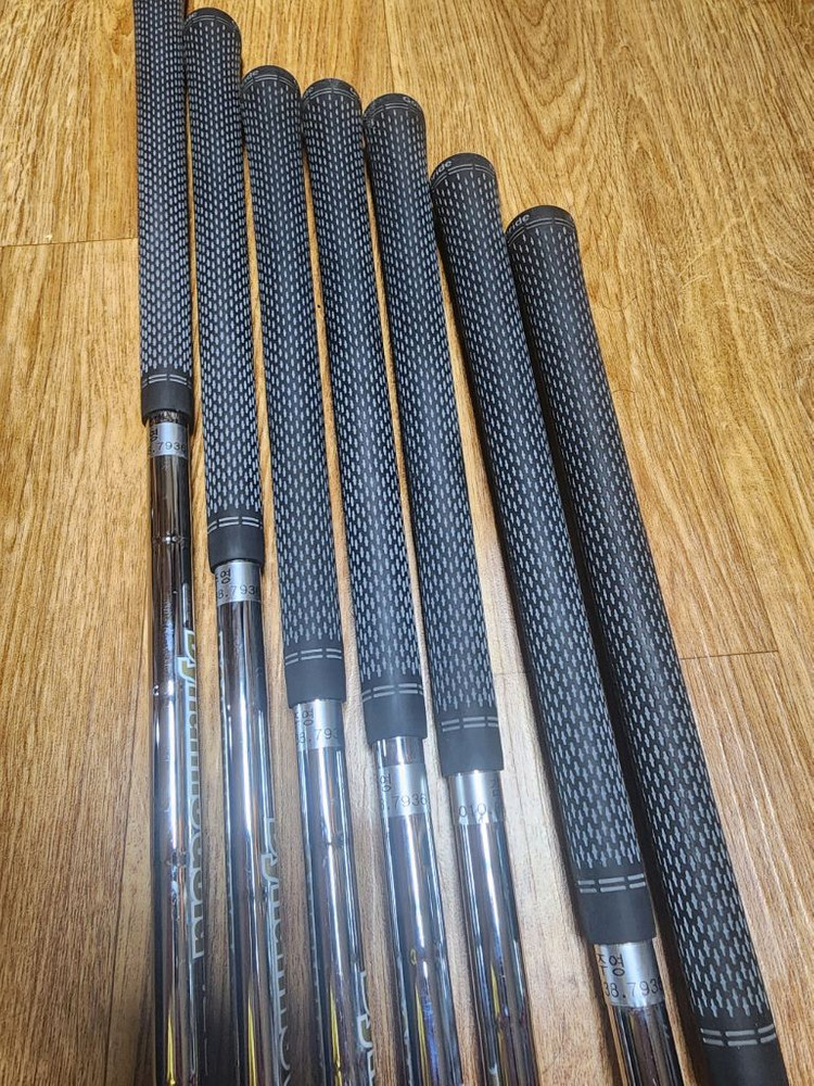 타이틀리스트 t100 그립양호 4-p 다이나믹골드 s200 이미지