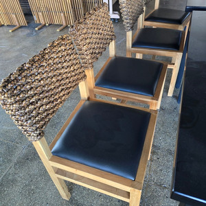 107번 식당 원목의자 업소용 카페의자 영업용 음식점 주점 매장 술집 업소 중고의자 판매