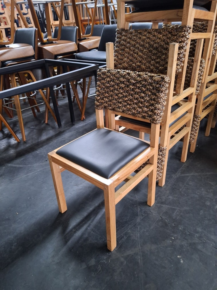 107번 식당 원목의자 업소용 카페의자 영업용 음식점 주점 매장 술집 업소 중고의자 판매 이미지