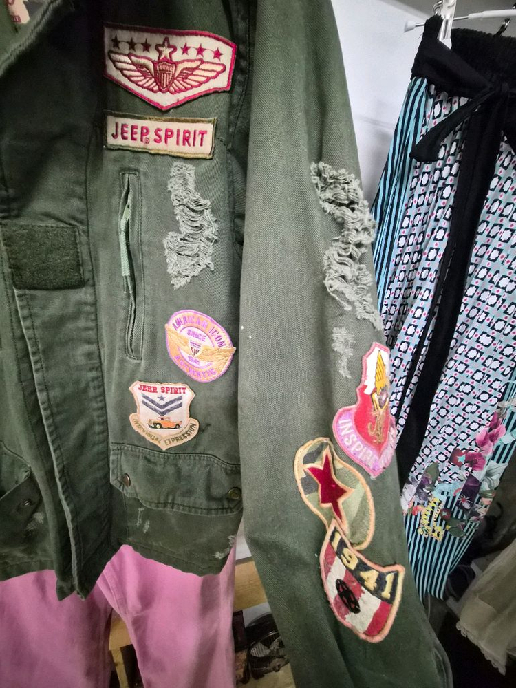 디젤 자수와팬 빈티지 워싱 야상.better 핑크데님--2