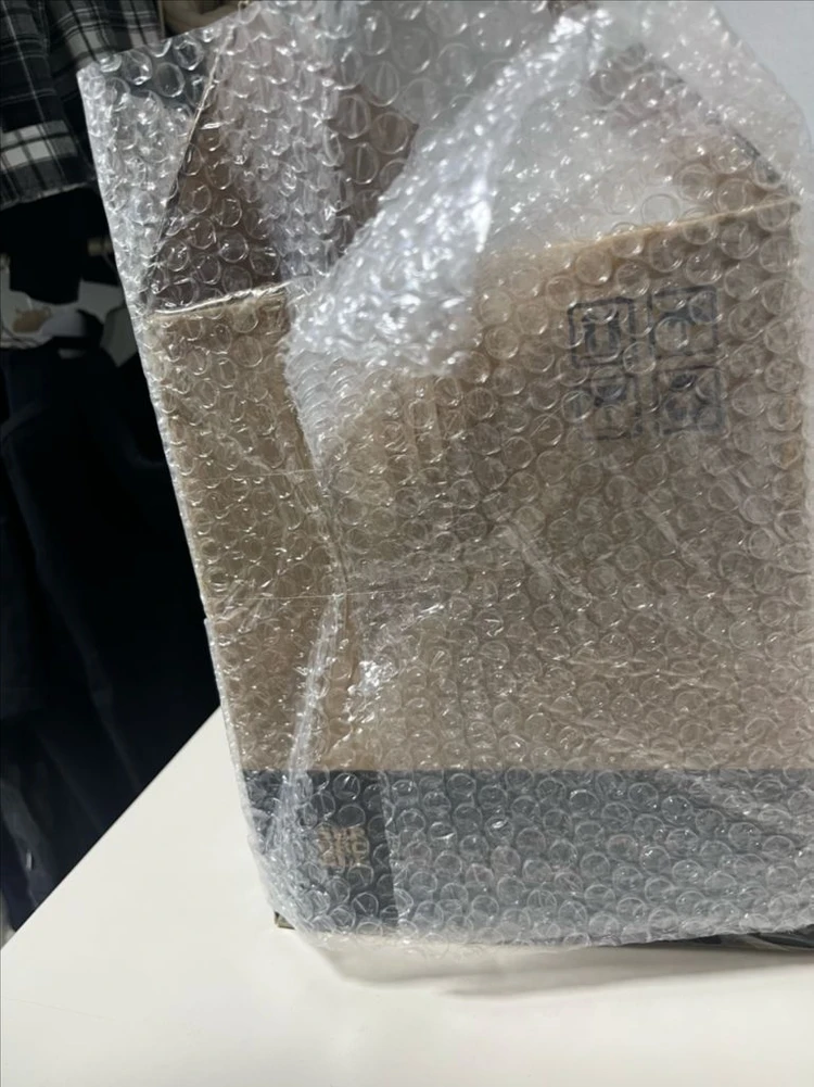 클래시로얄 메가나이트 피규어 미개봉 굿즈 이미지