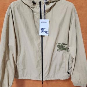 25시즌 손흥민 버버리 후드 자켓 새상품 팝니다.