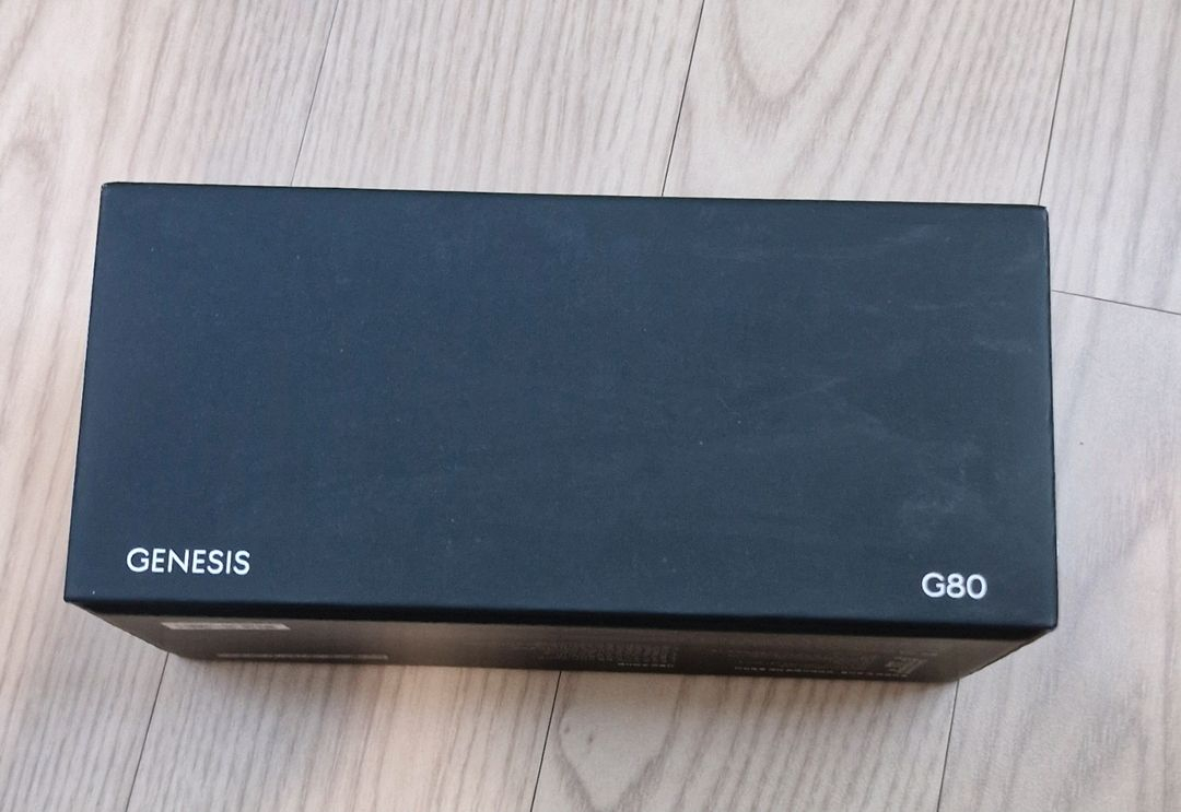 1:43제네시스 G80다이캐스트--1