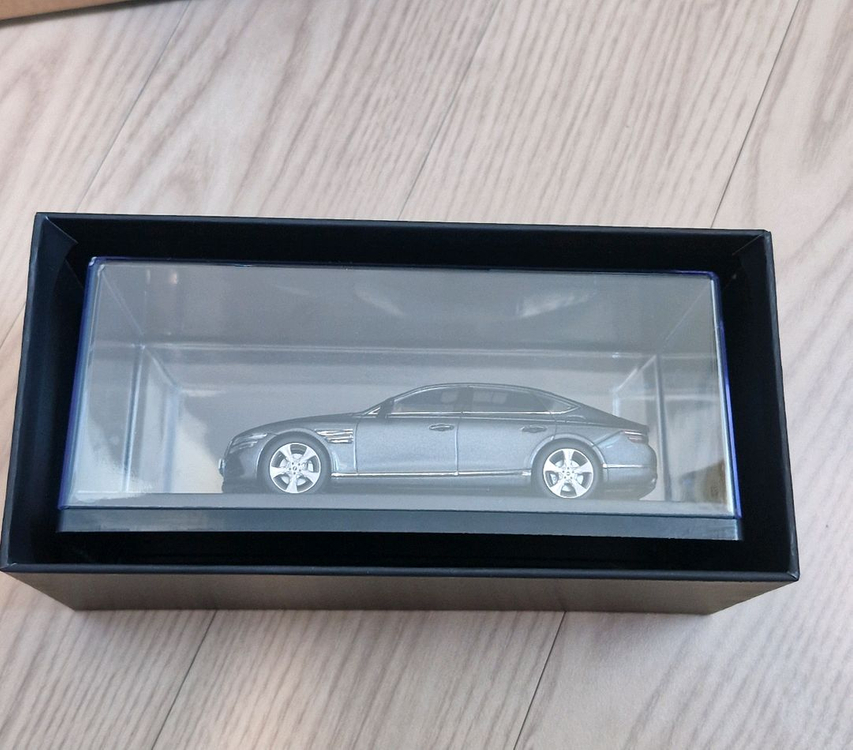 1:43제네시스 G80다이캐스트--4