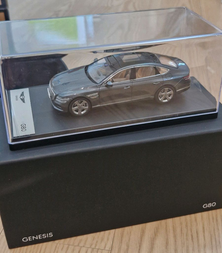 1:43제네시스 G80다이캐스트--5