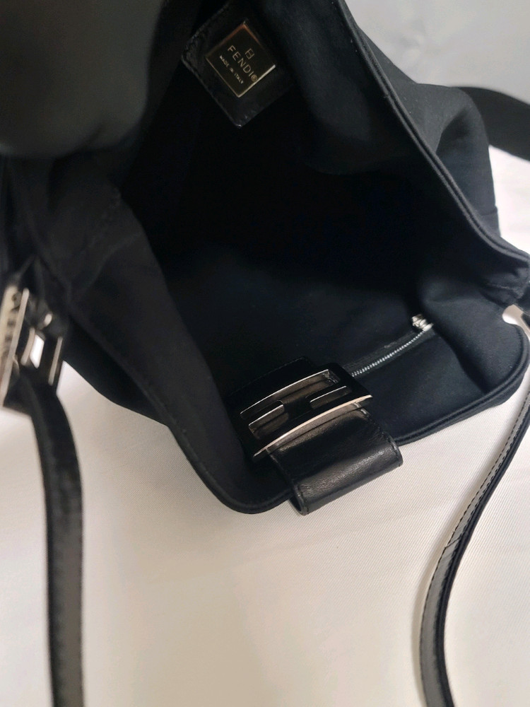 정품 펜디가방 토트백,숄더백(디올샤넬보테가루이비통구찌셀린느생로랑발렌시아가)--3